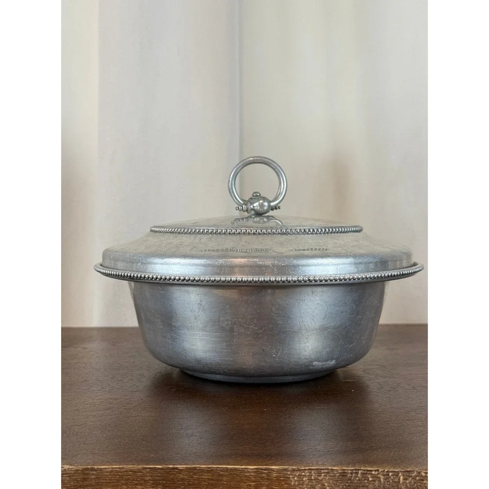 VTG 1960s BW Buenilum Hammered Aluminum‎ Covered Casserole Dish w/Lid 8 5/8